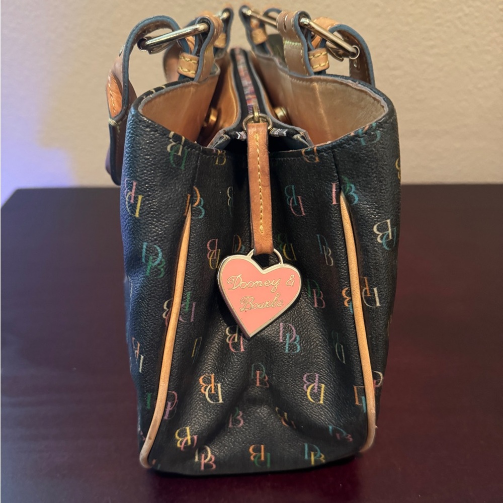 Dooney & Bourke purse